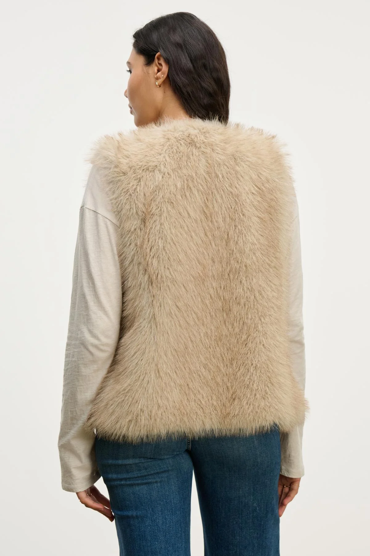 ANASTASIA FUR VEST IN TAUPE - Image 3