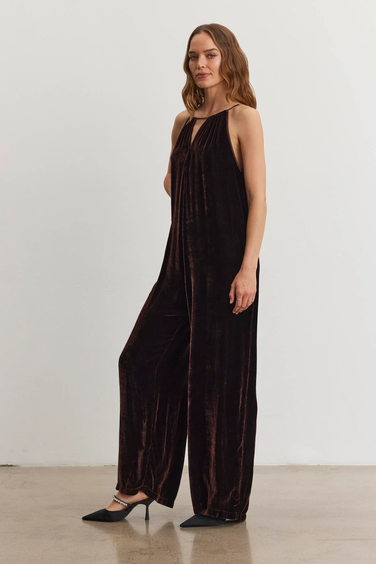 CIENNA SILK VELVET JUMPSUIT IN BURLWOOD - Image 4