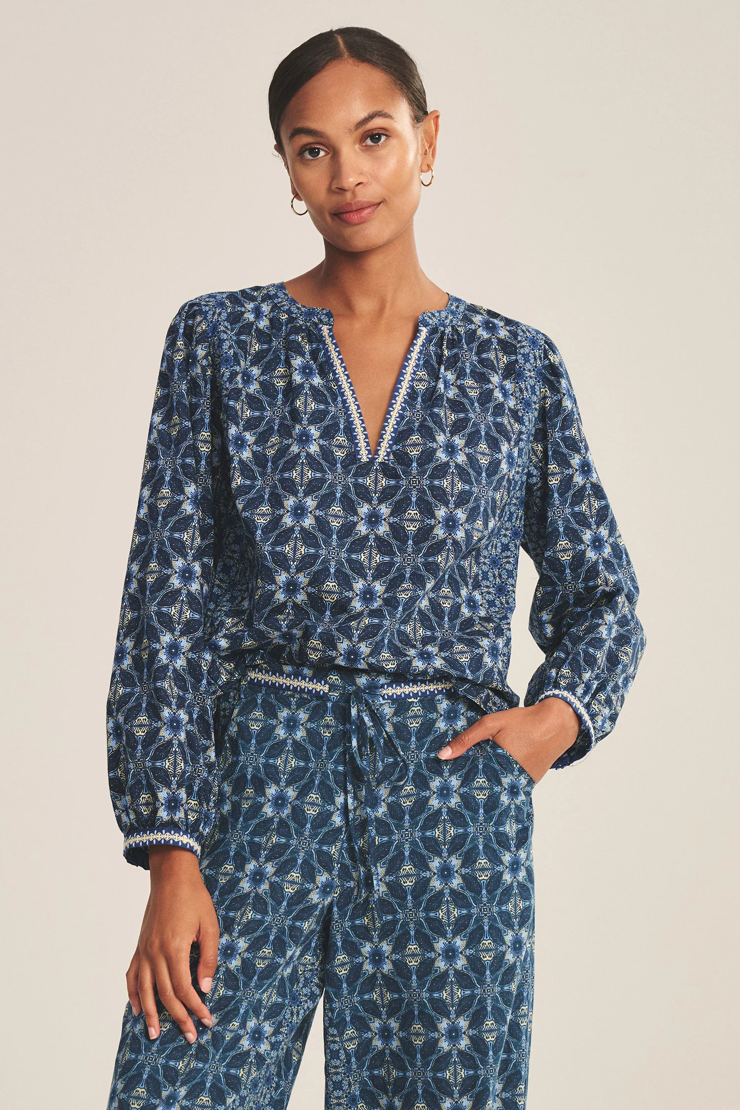 CLAUDIE TOP IN NAVY - Image 3