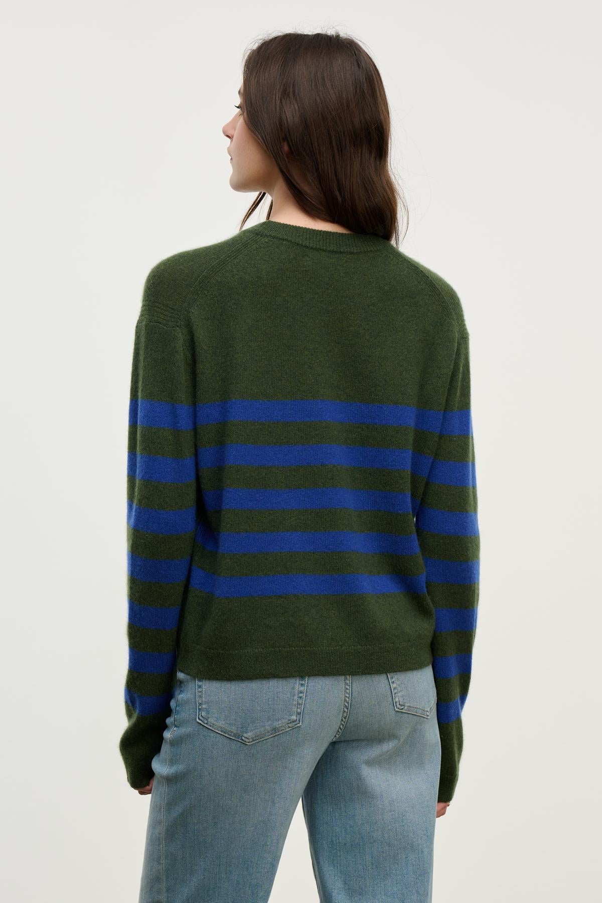DIANA CASHMERE SWEATER IN GREEN - Image 3