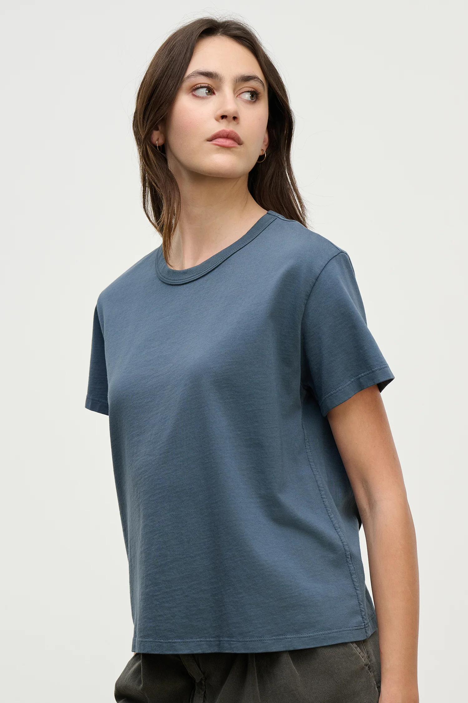 LEIGH T-SHIRT IN ANTWERP - Image 2