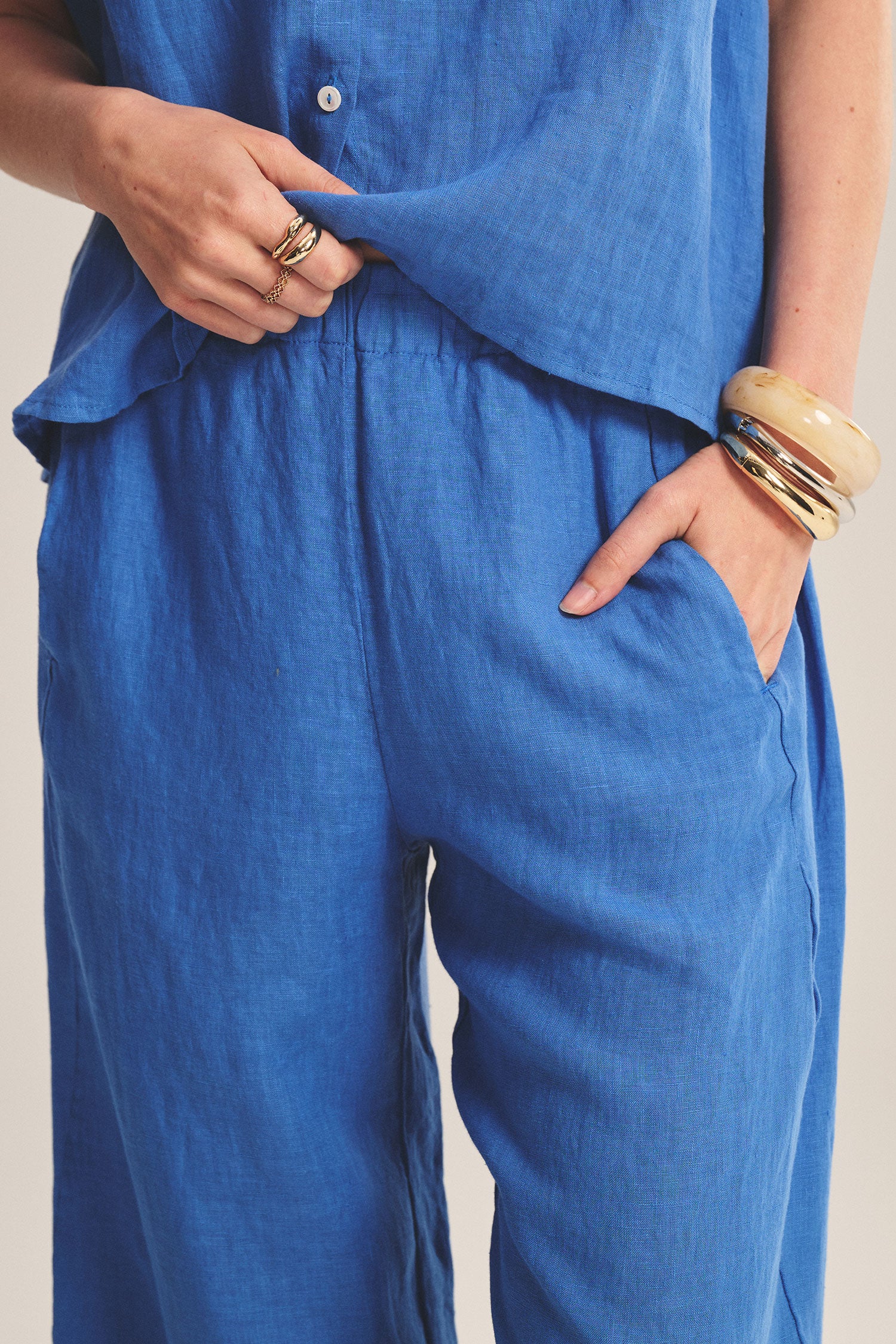 LOLA LINEN TROUSER IN BLUEJAY - Image 5