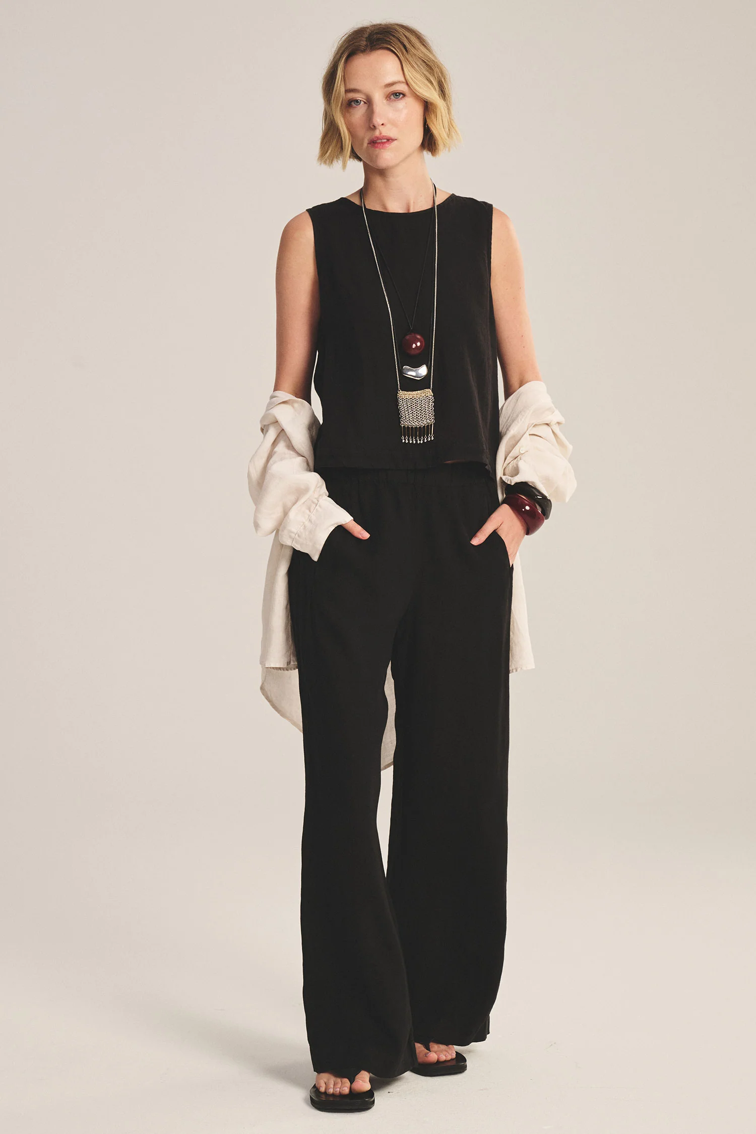 MAXINE LINEN TOP IN BLACK