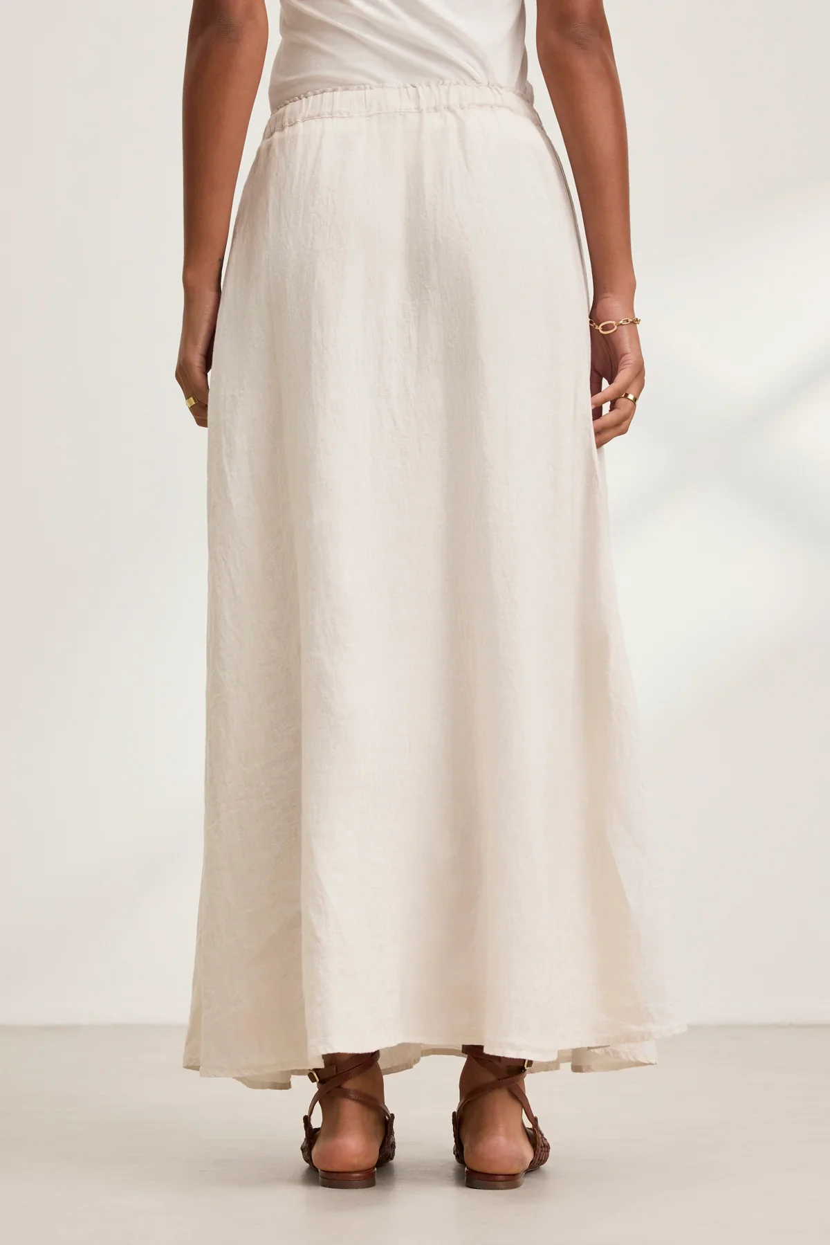 MEMPHIS SKIRT IN BEACH - Image 3
