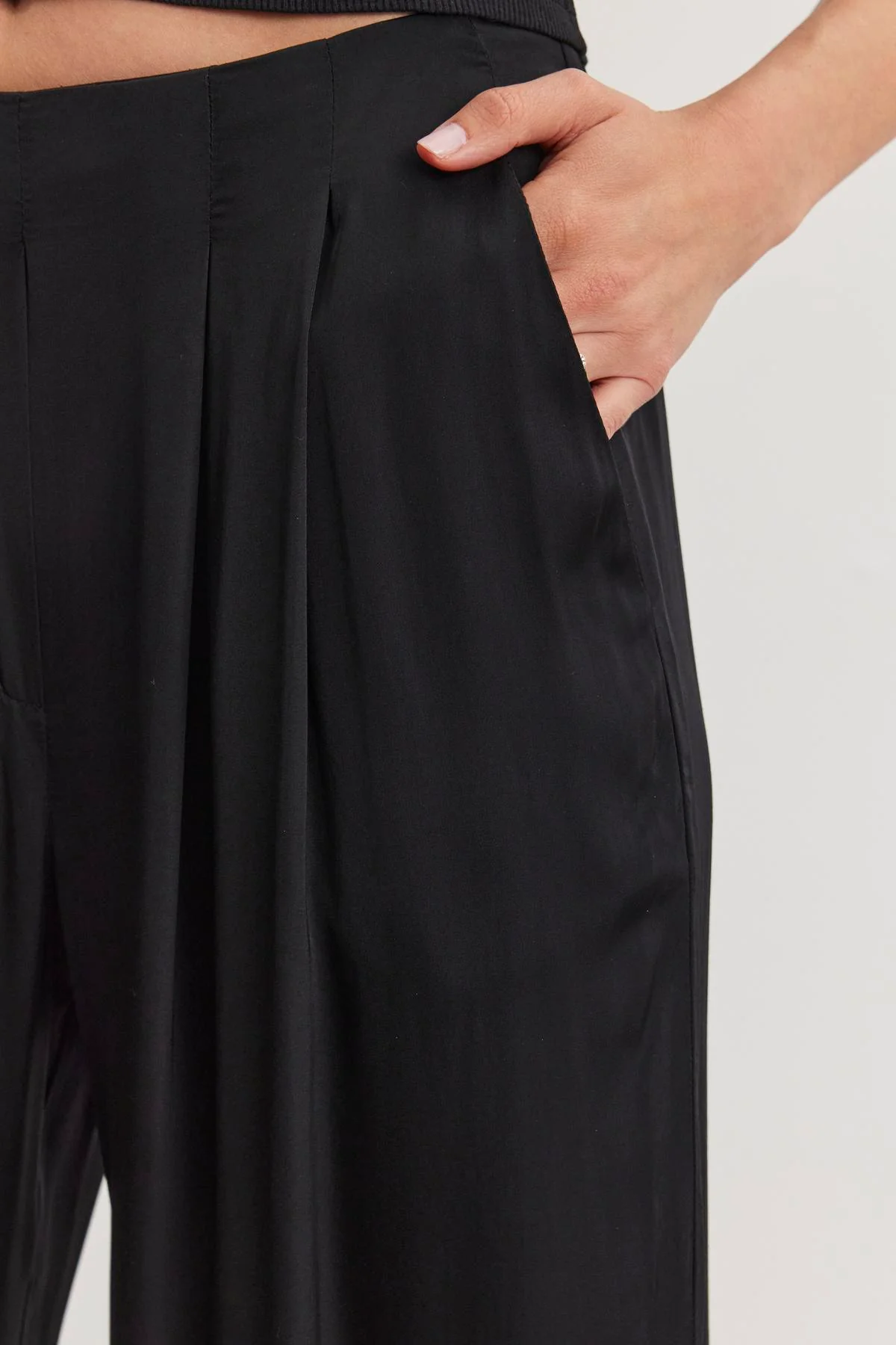 RHETTA SATIN TROUSERS IN BLACK - Image 5