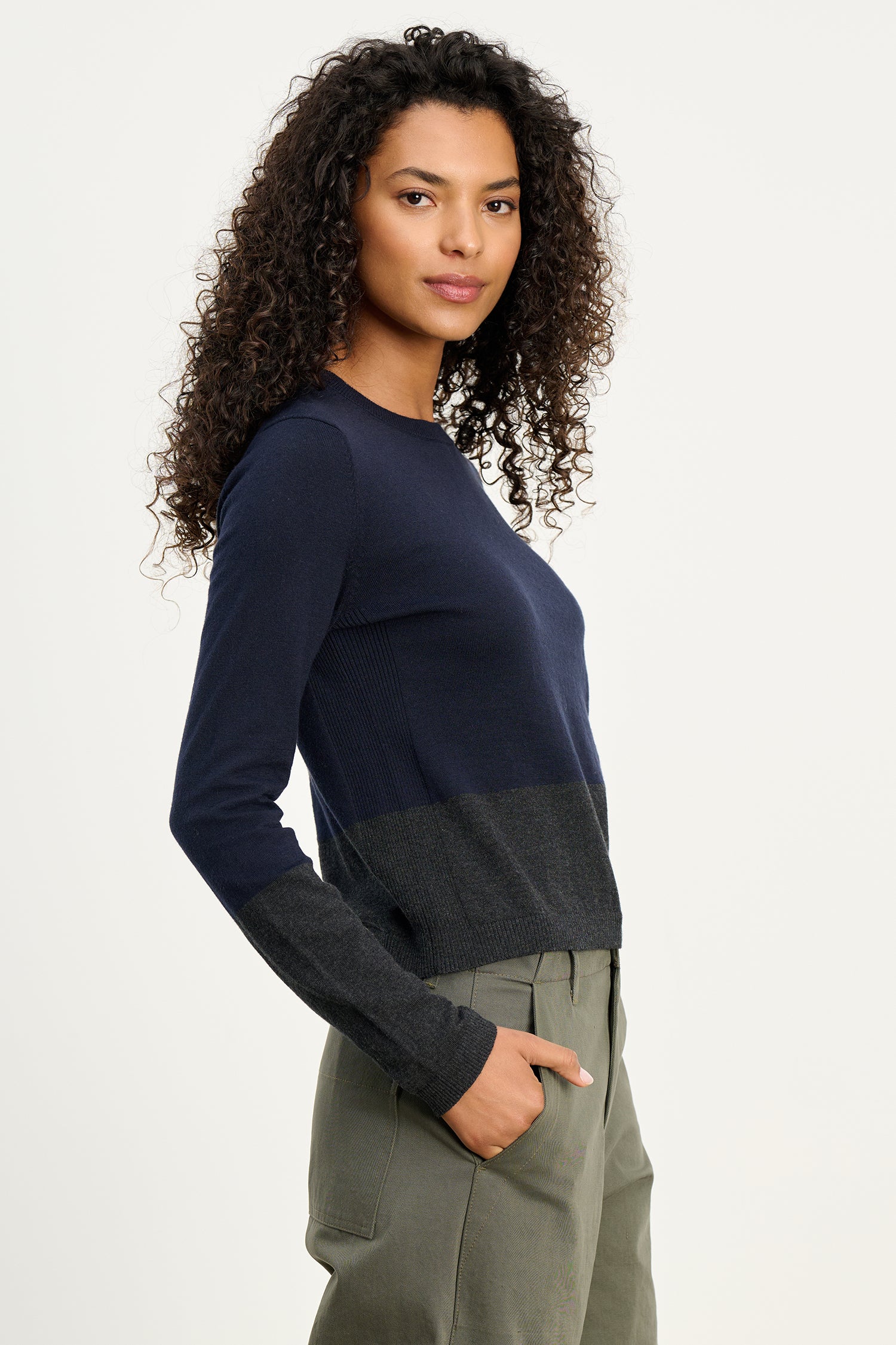 ROXY SWEATER IN NAVY - Image 2