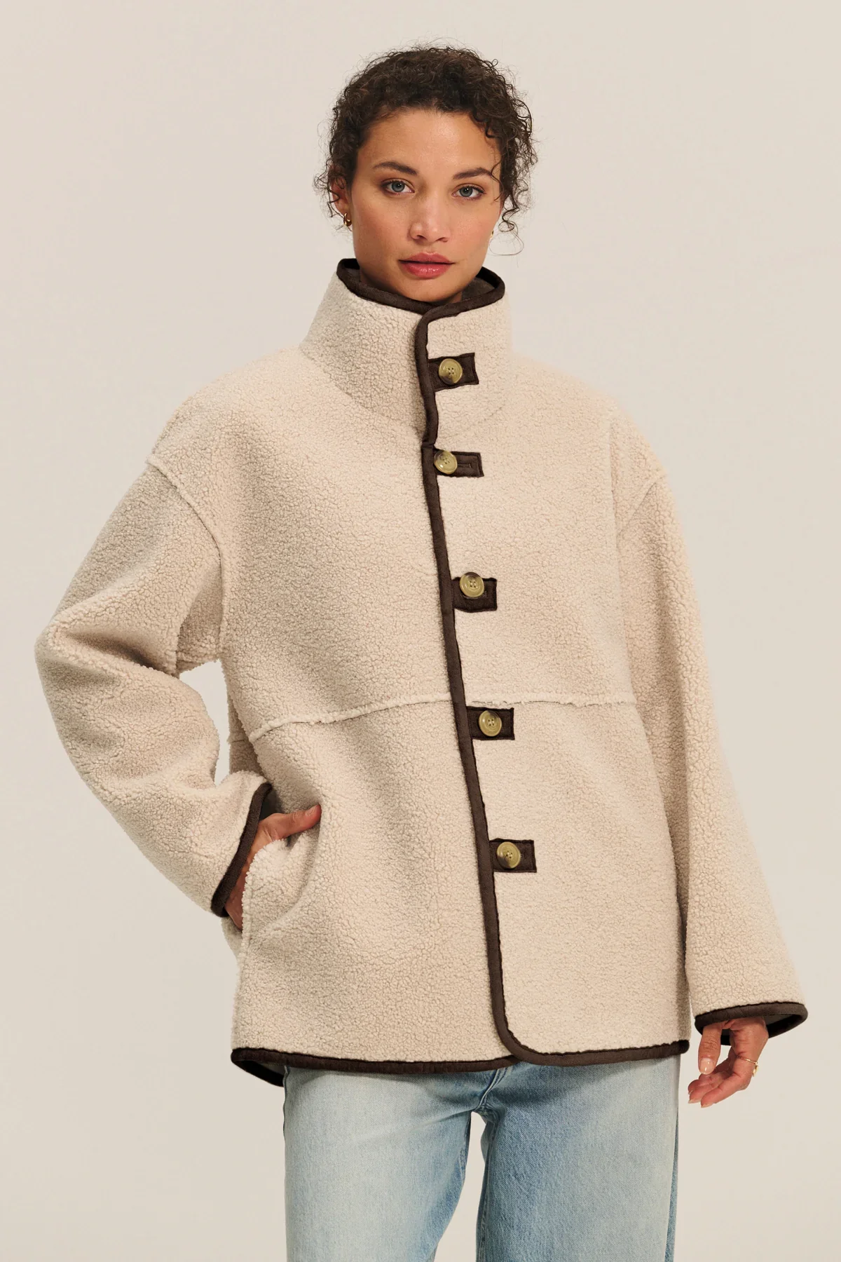 SHONA REVERSIBLE JACKET IN ESPRESSO - Image 3