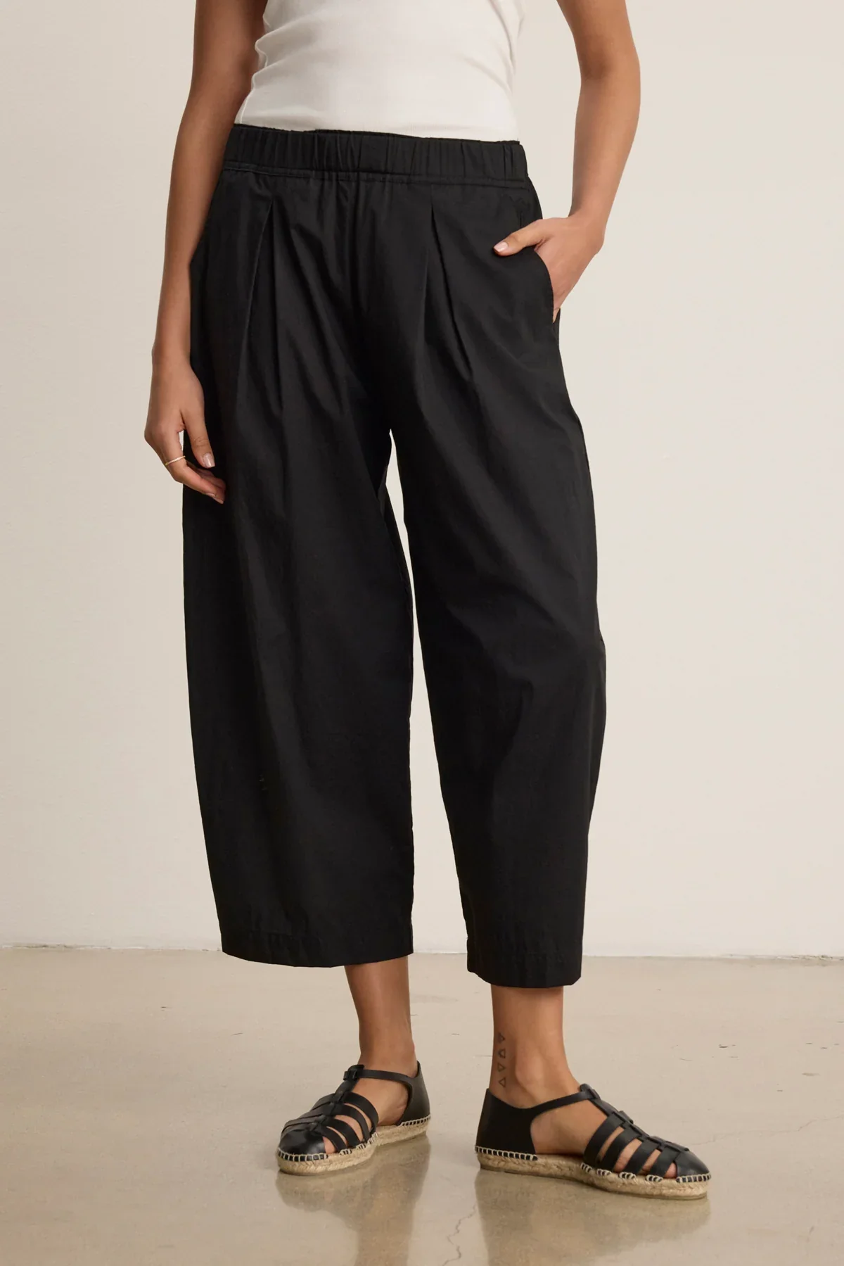 SOPHIA PANT IN BLACK - Image 2