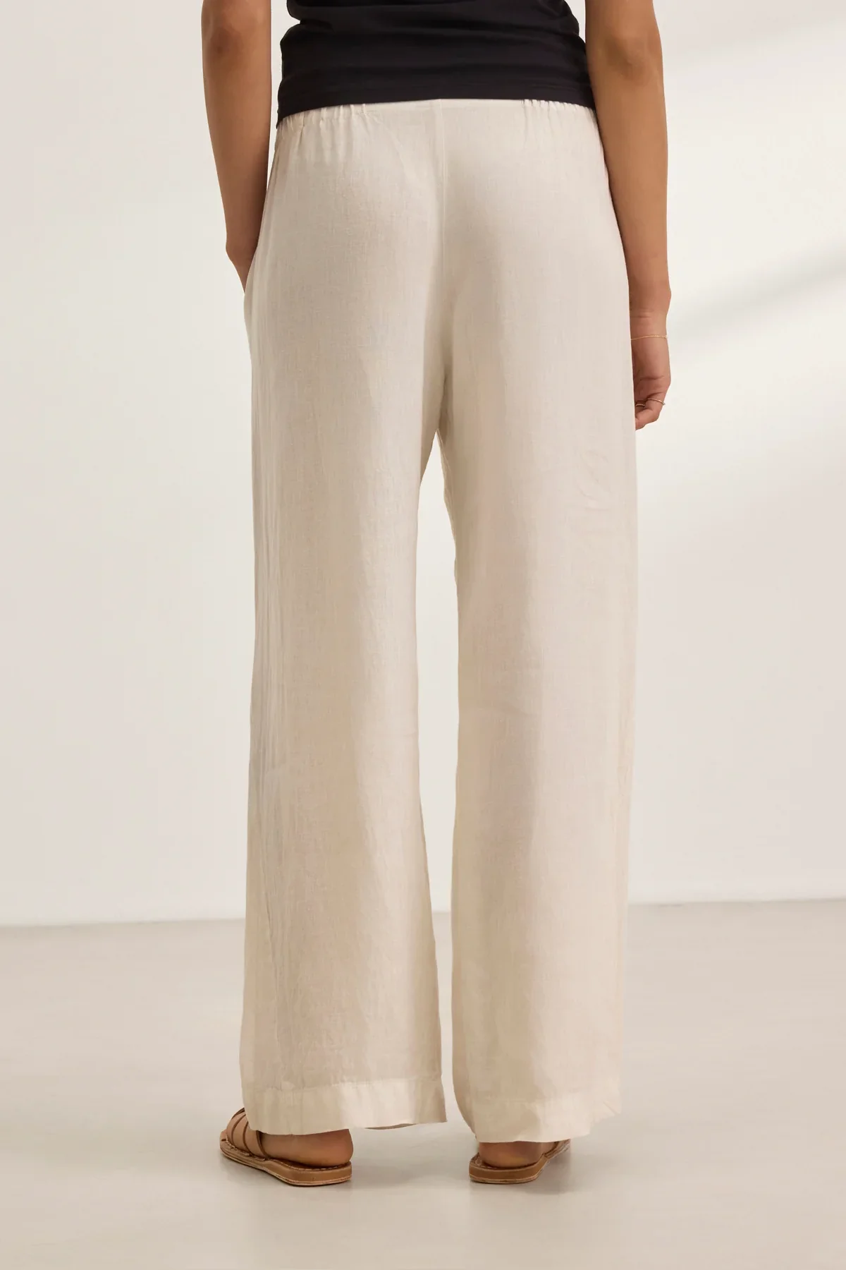 STEPHANIE LINEN TROUSER IN BEACH - Image 3