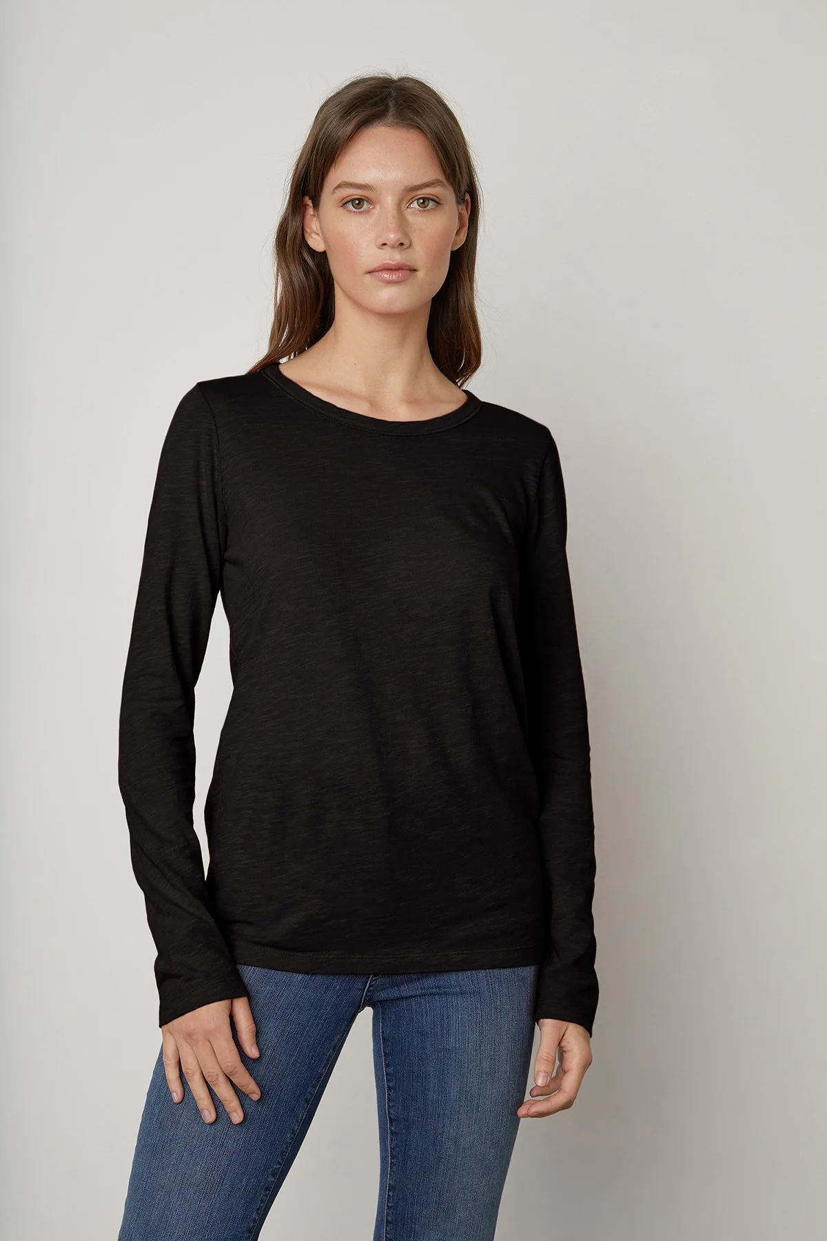 LIZ CITY COTTON SLUB T-SHIRT IN BLACK